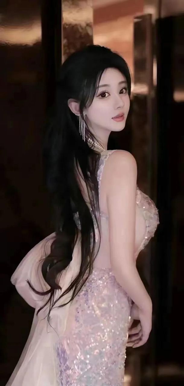 《主角穿越到搞笑一家人》在線播放 《主角穿越到搞笑一家人》在線播放
